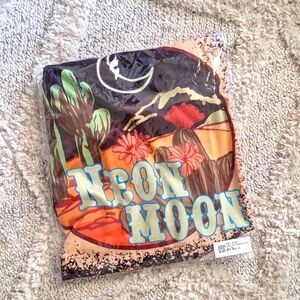 NWT XL Neon Moon Black Short Sleeve T Shirt